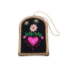 Suspension brodée - Coeur et Fleur